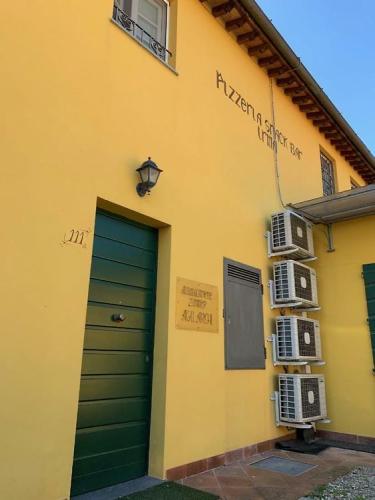 Lucca-HolidaysGli Archi-Albergo Moderno-Dimora Altemura-Corte Frusticchi-Il Molinetto
